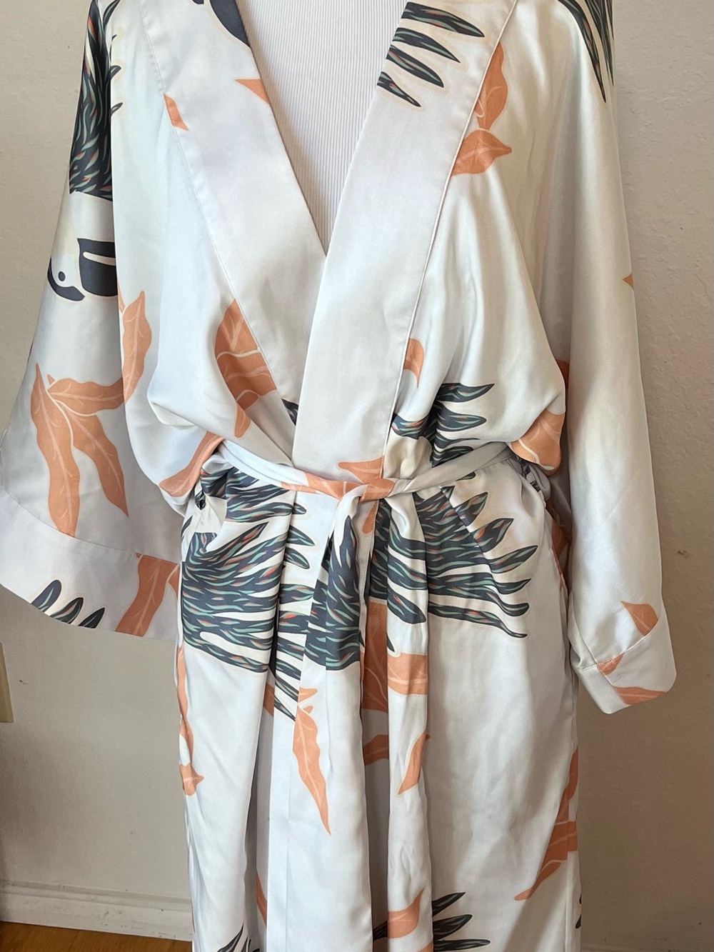 NWT Yomisma Robe Bird Size XS/S USA Silky